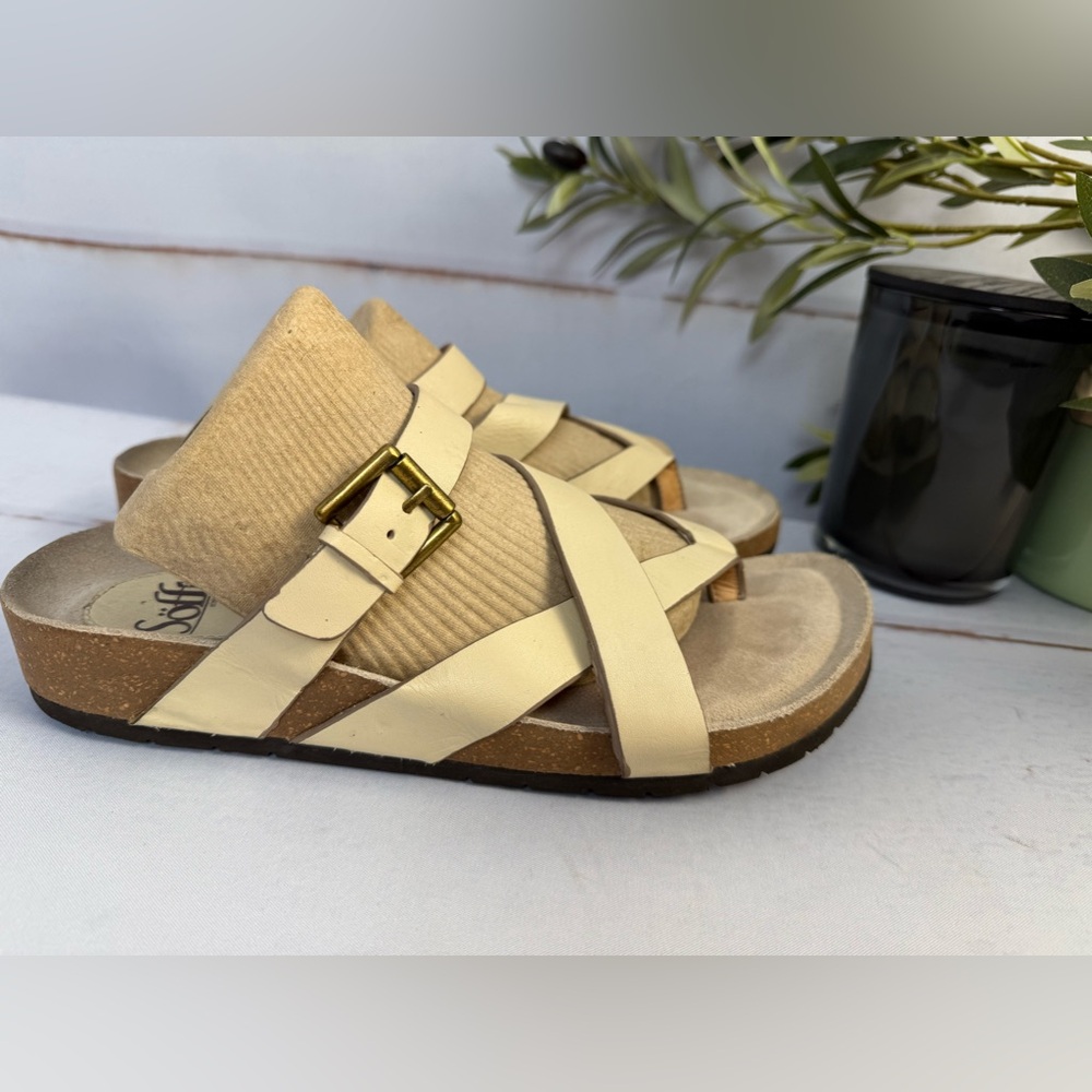 Sofft Sandals Women’s Sz 9.5 Beige Criss Cross Leather Strap Slides